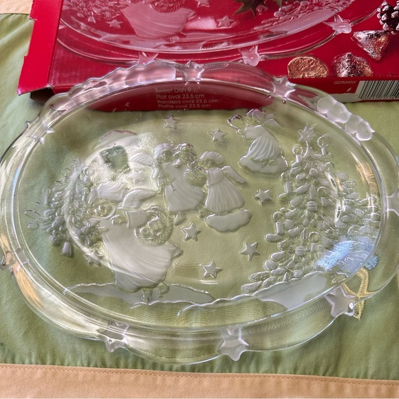 Mikasa Sweet Dish Candy Christmas Party - Picture 8 of 8